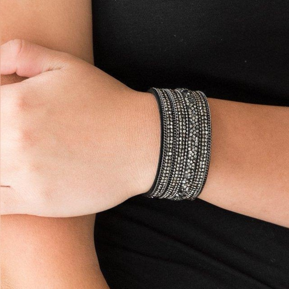 ❤️‍🔥5/$25❤️‍🔥 Really Rock Band Black Bracelet